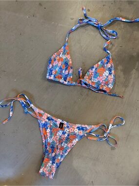 VOLAFA Floral Triangle Bikini Set